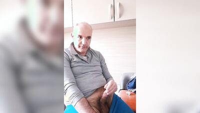 A Long Masturbation with a Nice Piss in the Glass Cup