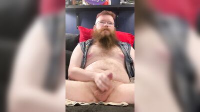 Watching some porn and jacking it