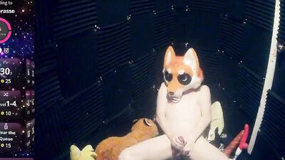 FoxieHikari Gets Blasted on Webcam