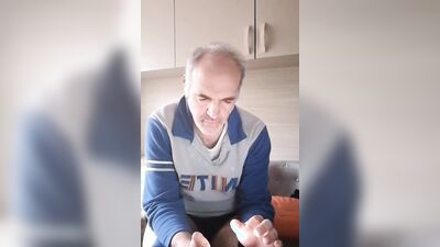 Saturday morning it's time to jerk off my hard cock as a good habit I masturbate as soon as I wake up.
