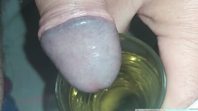 MEGA LOAD , GIGA CUM, AMATEUR HANDJOB