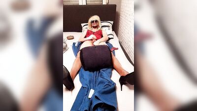 Julia-Sophie, amateur transvestite gets fucked hard by two dildos ( 1 video )