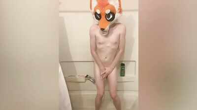 FoxieHikari Can't Stop Pissing