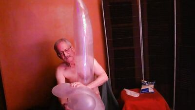129) Various Balloon Pops w Daddy Unloading