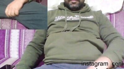 Master Daddy Was on Live Broadcast