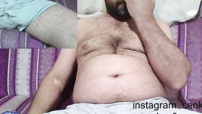 Master Daddy Was on Live Broadcast