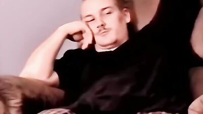 Service gets his big pecker pleasures by horny twink
