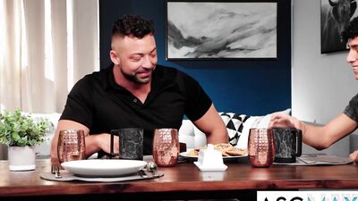 From Sandwiches to Seduction - Cute Twink Ian & Hot Step Gunkle Lucca’s Naughty Memory Lane!