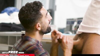 Big Dick, Tight Fit - Hunk Sir Peter Stretches Ali Rush’s Hairy Hole at RagingStallion