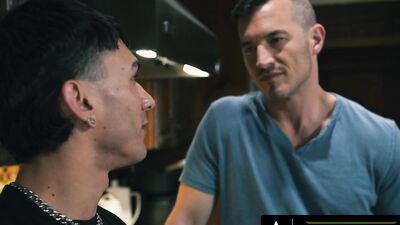 HETEROFLEXIBLE - Mischievous Siren Santiago Seduces Lonely Stepdad Derek Kage For A Good BREEDING