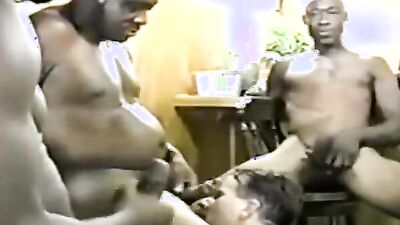 Amateur black couple indulges in interracial bukkake orgy