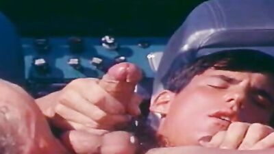 Muscular gangbangers take on huge loads in a raw and raw compilation