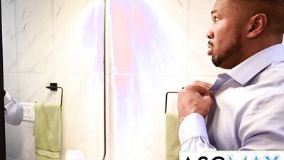 Jock Stretches Sean Xavier's Ass with Hot Bareback Action - Pride Studios