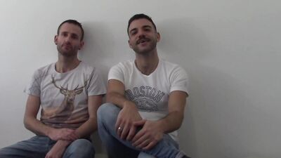 Bareback Australian amateur Mason fucks and blows Lewis Bareback in HD