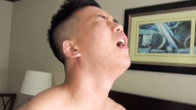 Alex Chu gets down & dirty with Peterfever's hung stud in a wild cumshot session
