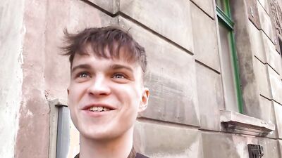 Student photographer offers cash for a hot POV shoot, ends up with a bareback dick in his mouth