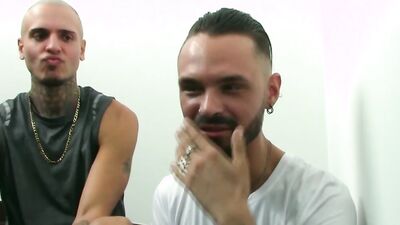Aussie Dean Martin & Brit Leo take turns pounding each other's big cocks