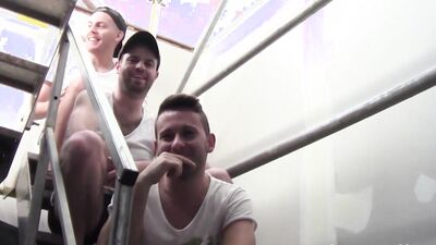 Aussie Amateur 3way: Jayce Timothy & Clay take on two cocks & a cumshot!