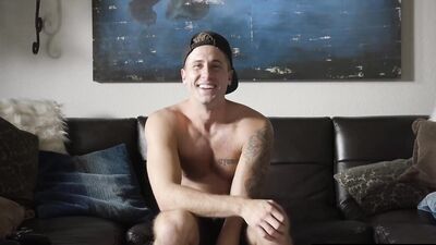 Wesley Woods thrusts deep into Dominics ass and blows him dry