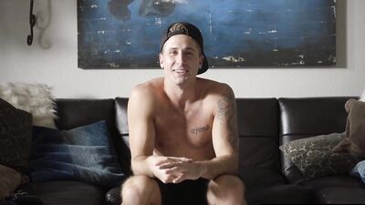 Wesley Woods thrusts deep into Dominics ass and blows him dry