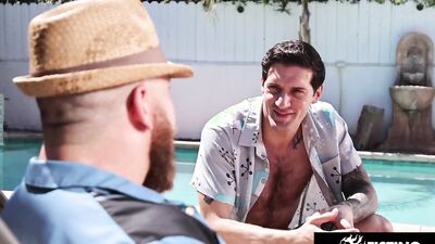 Ty Roderick fists Ian Sterling's beefy tattooed ass and gives it a raw outdoor fuck
